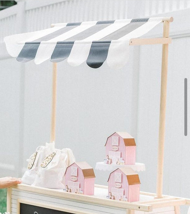 Farm Favor Boxes, Barn Candy Box, Farm Party Decorations, Cute Farm Animals, Barnyard treat boxes, Cow, La vaca Lola , 1st Birthday Party