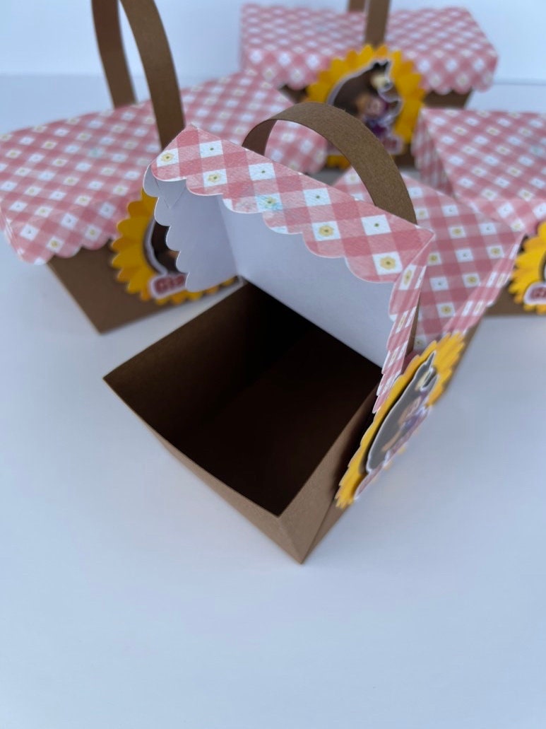 Masha and the Bear, Masha Birthday Party, Masha Favor boxes, Masha y el Oso, Bear and Masha, Candy boxes, Kids decorations,